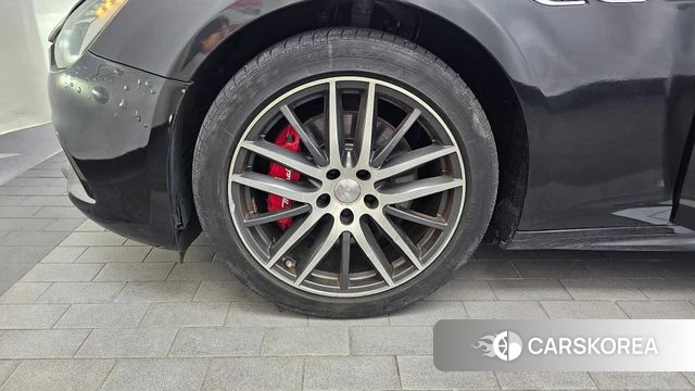 Maserati Ghibli id 4596029 из Кореи 27