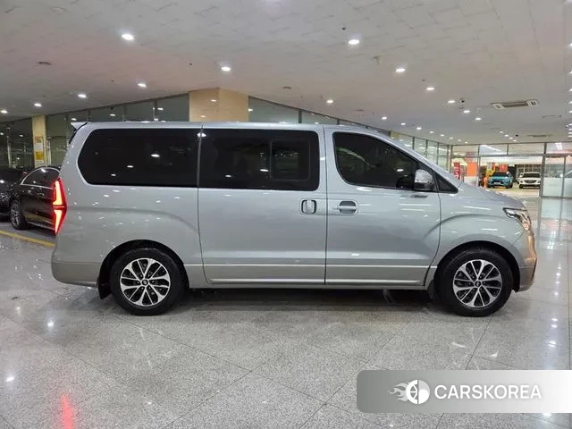 Hyundai The New Grand Starex id 3469183 из Кореи 15