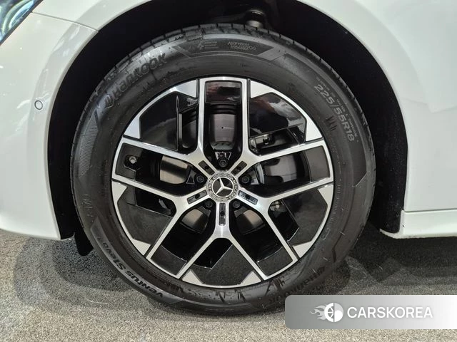Mercedes-Benz E-Class W214 id 4617264 из Кореи 15
