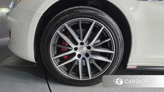 Maserati Ghibli id 4363445 из Кореи 26