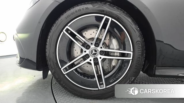 Mercedes-Benz E-Class W214 id 4629972 из Кореи 32