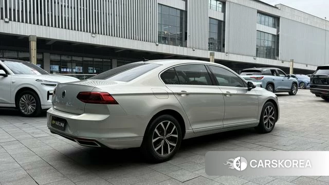 Volkswagen Magotan id 4321374 из Китая 7