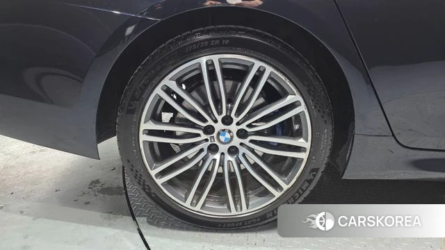 BMW 5 Series (G30) id 4180611 из Кореи 15