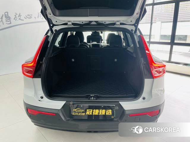 Volvo XC40 EV id 4238850 из Китая 13