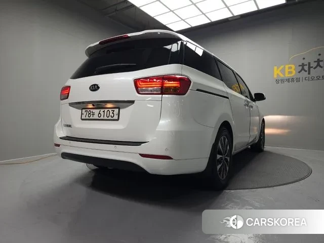 Kia All New Carnival id 3229784 из Кореи 14