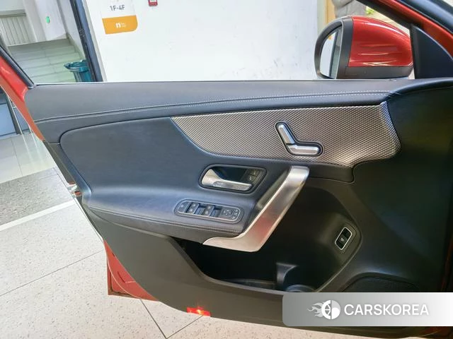Mercedes-Benz Class A id 4240894 из Китая 9