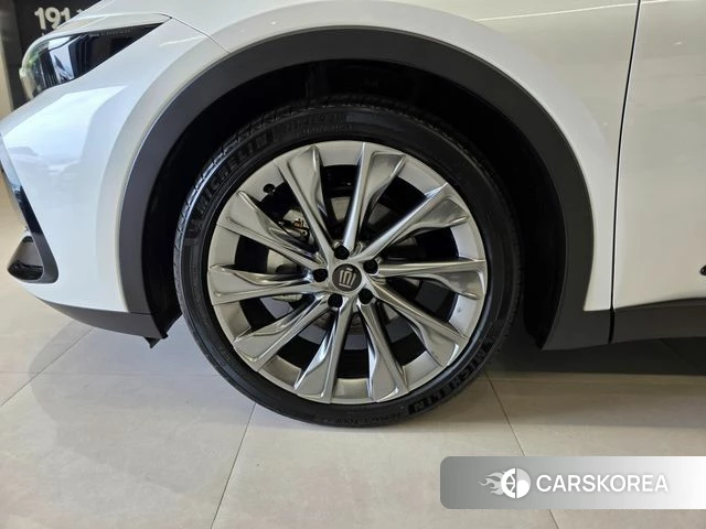 Toyota Crown Crossover id 4539778 из Кореи 12