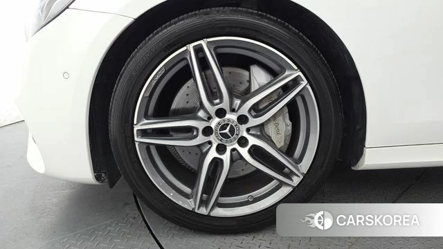Mercedes-Benz E-Class W213 id 4633091 из Кореи 28