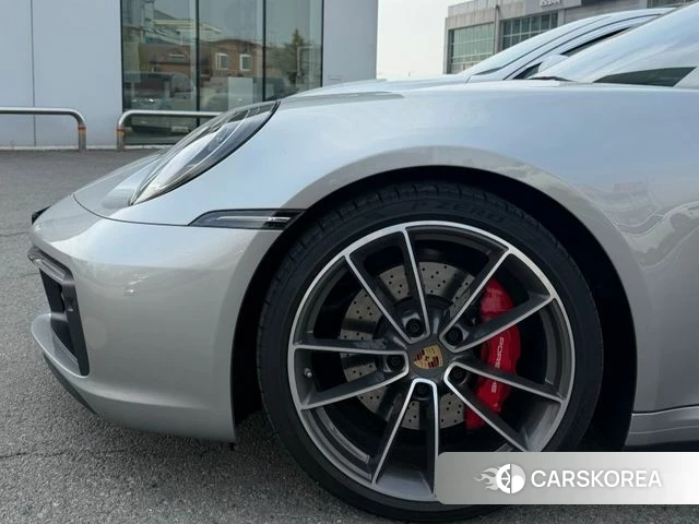 Porsche 911(992) id 3952943 из Кореи 15