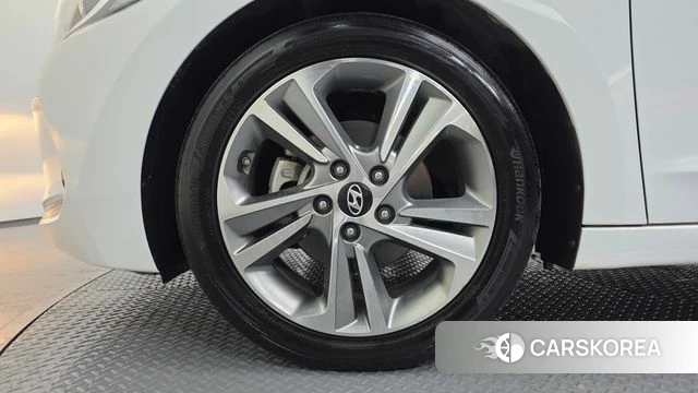 Hyundai Avante AD id 4496856 из Кореи 25