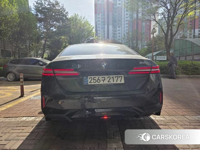 BMW 5 Series (G60) id 3981986 из Кореи 11