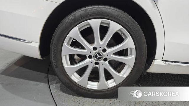 Mercedes-Benz E-Class W213 id 4378063 из Кореи 30