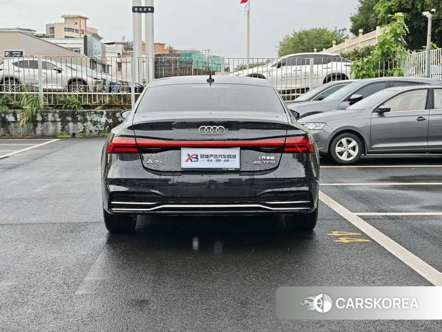 Audi A7L id 4348547 из Китая 12