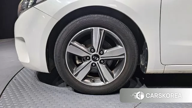 Kia The New K3 id 3470054 из Кореи 15