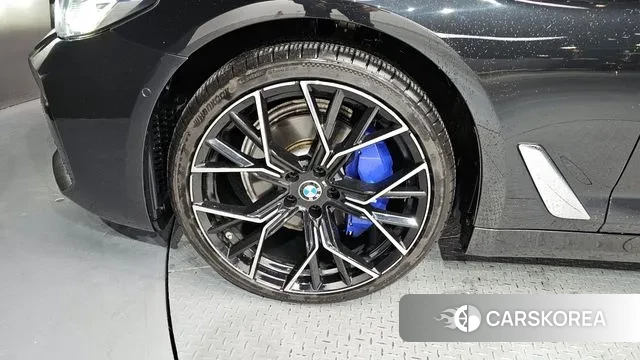 BMW 5 Series (G30) id 3514878 из Кореи 15