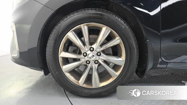 Kia The New Carnival id 4717700 из Кореи 15
