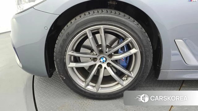BMW 5 Series (G30) id 4435803 из Кореи 15