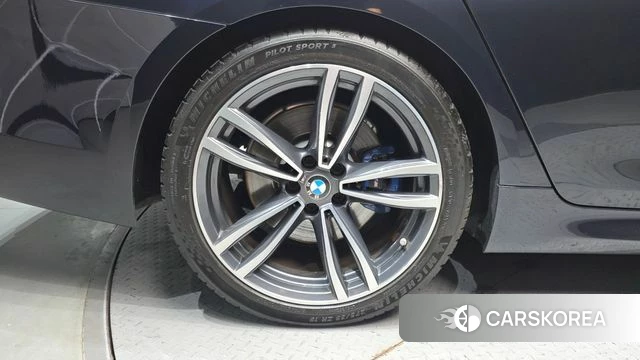 BMW 5 Series (G30) id 4574534 из Кореи 29