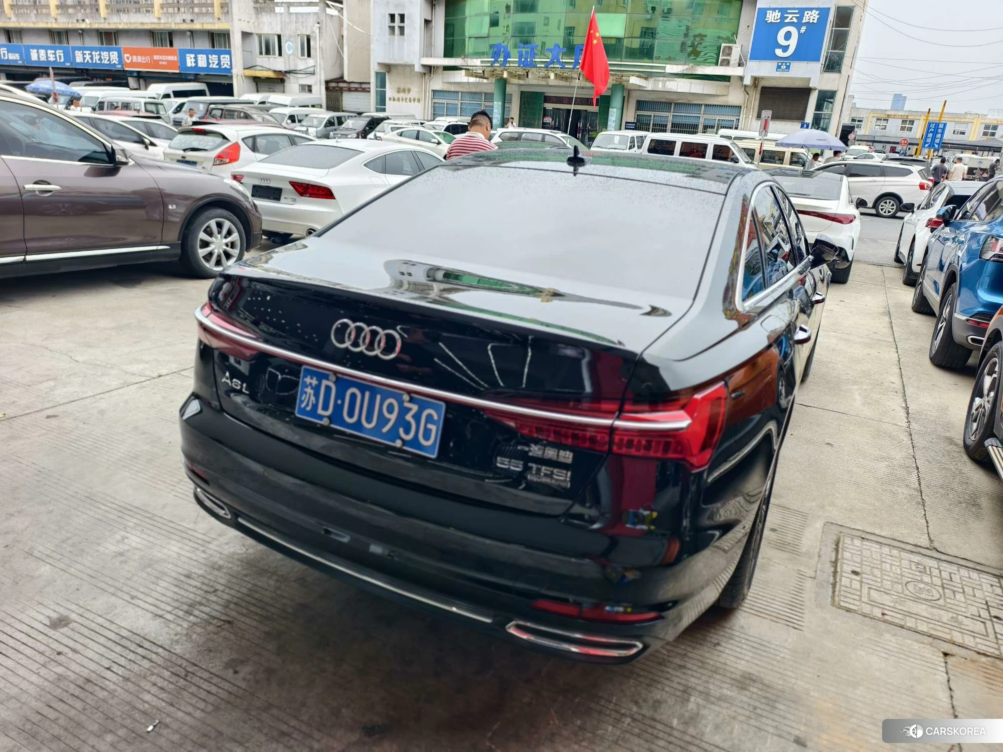 Audi A6L id 4421095 из Китая 7