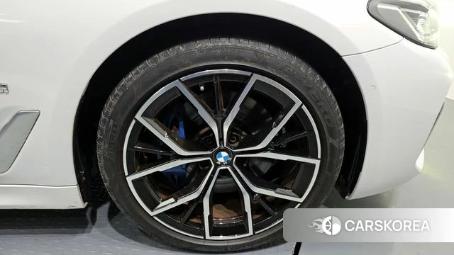 BMW 5 Series (G30) id 3865330 из Кореи 15