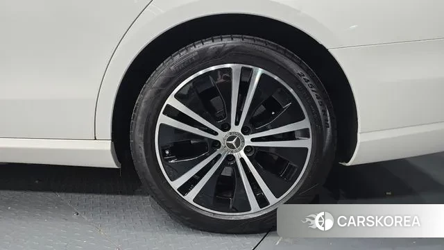 Mercedes-Benz E-Class W213 id 3577802 из Кореи 15