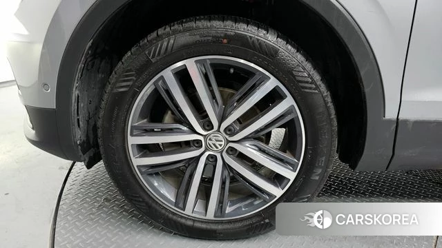 Volkswagen Tiguan Allspace id 4350645 из Кореи 15