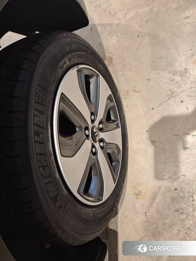 Kia Niro id 3814176 из Кореи 15