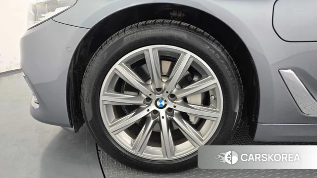 BMW 5 Series (G30) id 3853008 из Кореи 15