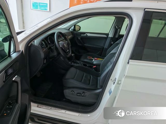 Volkswagen Tiguan L id 3913687 из Китая 7