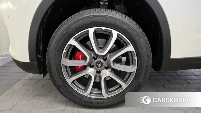 Maserati Levante id 3727602 из Кореи 15