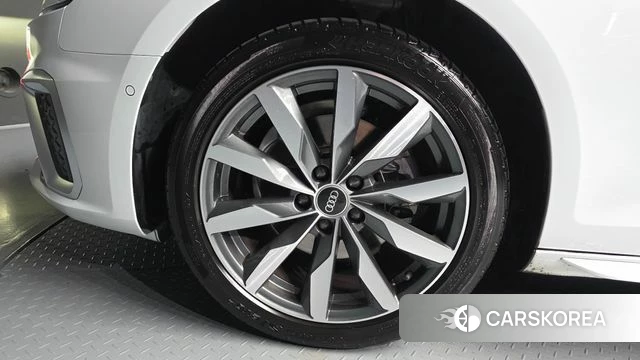Audi A4 (B9) id 3903277 из Кореи 15