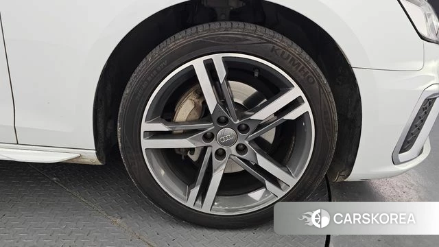 Audi A4 (B9) id 4338696 из Кореи 25