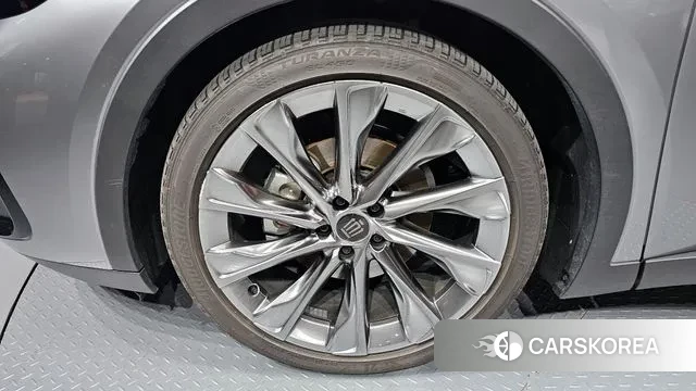 Toyota Crown Crossover id 3347587 из Кореи 15