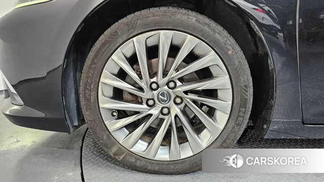 Lexus ES300h 7th generation id 4619601 из Кореи 15