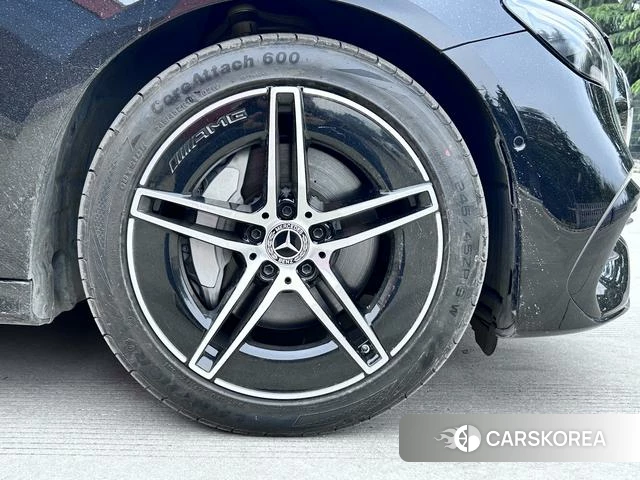 Mercedes-Benz E-class id 4260035 из Китая 10