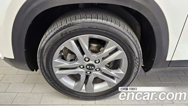 Kia Seltos id 2656579 из Кореи 15