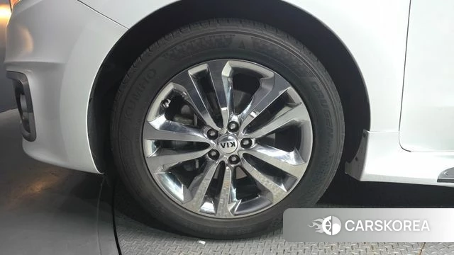 Kia All New Carnival id 4459742 из Кореи 27