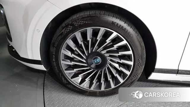 Hyundai Grandeur (GN7) id 3223675 из Кореи 15