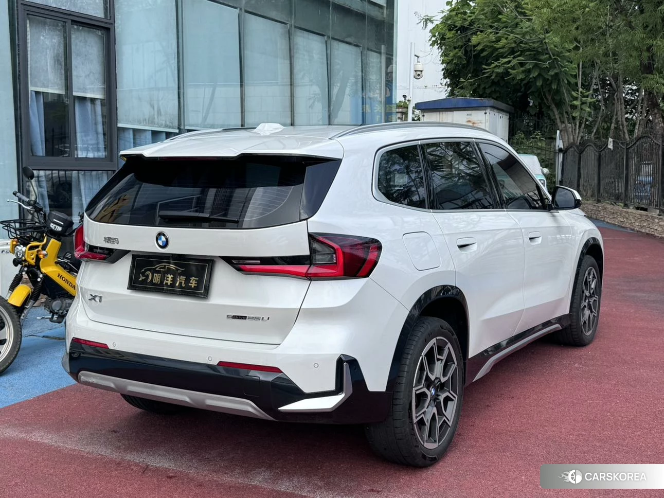 BMW X1 id 4406080 из Китая 9