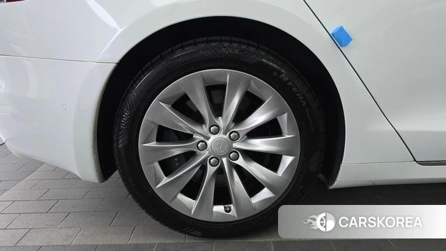 Tesla Model S id 4490383 из Кореи 28