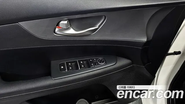 Kia Come New K3 id 2687340 из Кореи 15