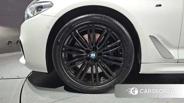 BMW 5 Series (G30) id 3789732 из Кореи 15