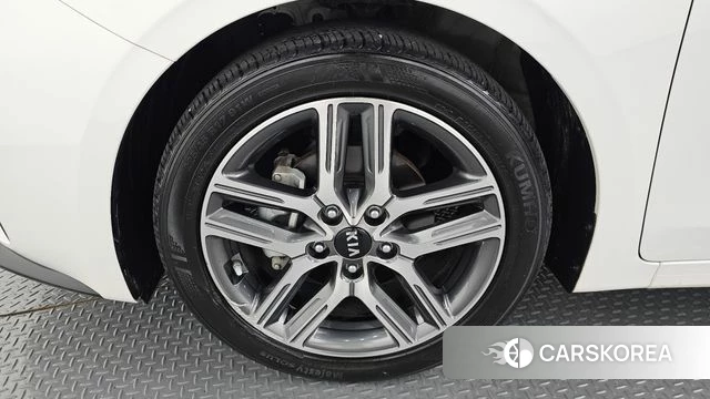 Kia Come New K3 id 4693545 из Кореи 14