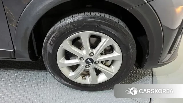 Kia Stonic id 3325393 из Кореи 15