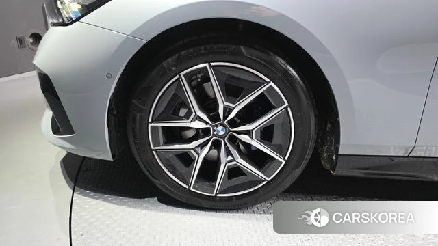 BMW 5 Series (G60) id 4762023 из Кореи 29