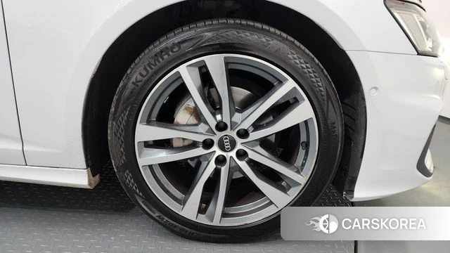 Audi A6 (C8) id 3884339 из Кореи 15