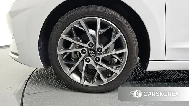 Hyundai The New Avante AD id 3698636 из Кореи 15