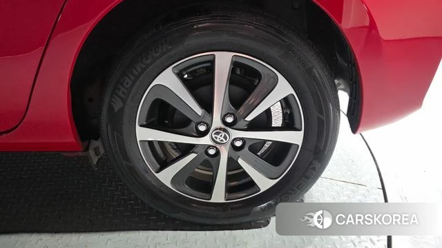 Toyota Prius C id 4693888 из Кореи 26