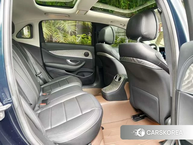 Mercedes-Benz E-class id 4220609 из Китая 21