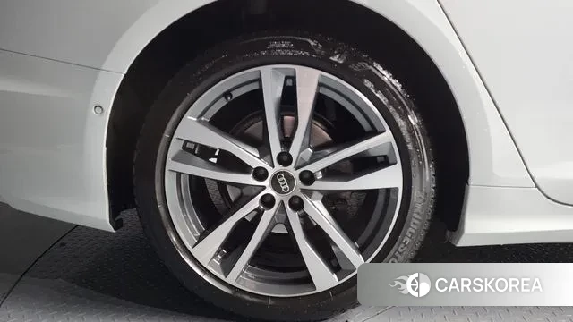 Audi A6 (C8) id 3654474 из Кореи 15